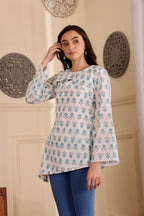 IRSA KURTI