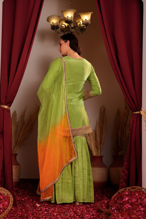 AREEBA SHARARA SET