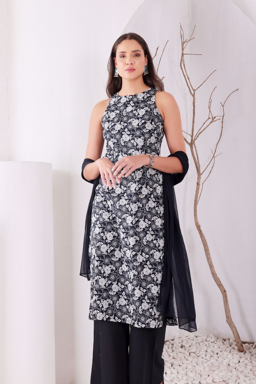 NURAAN KURTI