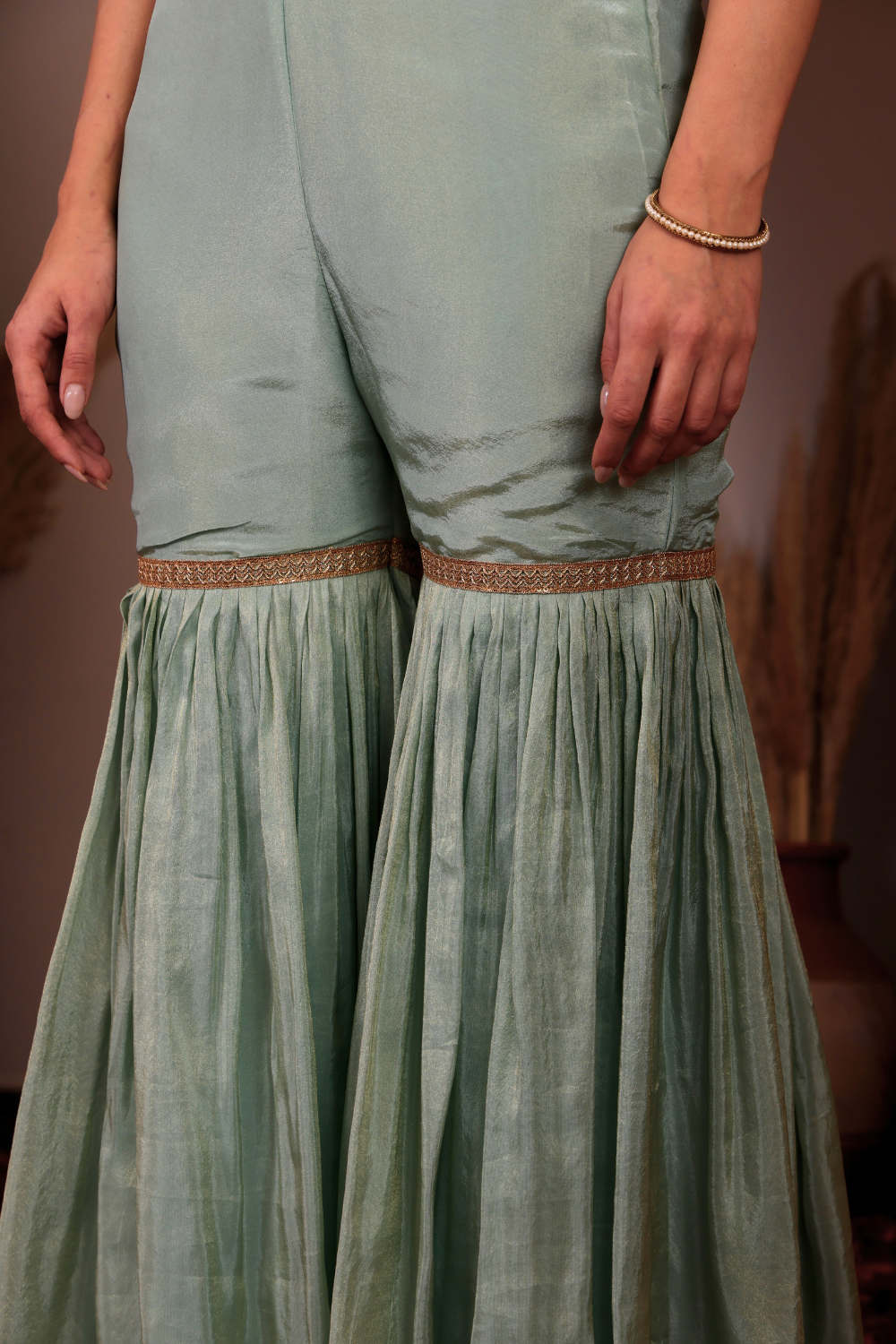ZUNAIRA SHARARA SET