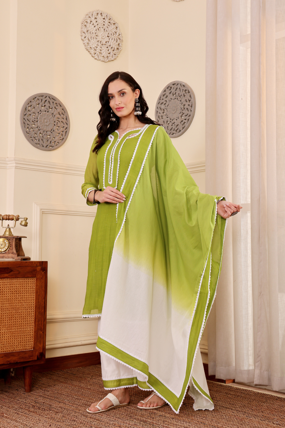 ARYANA KURTA SET